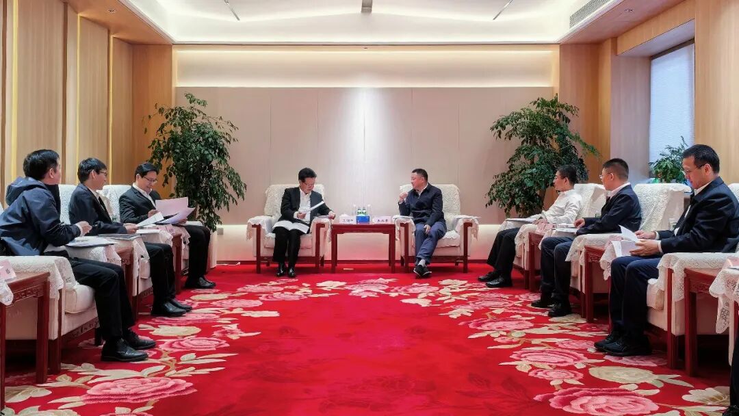 商丘市委书记王剑锋一行到访集团